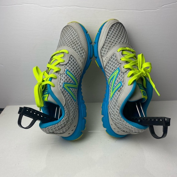 New Balance 630v2 Running Shoes Women - Picture 6 of 8